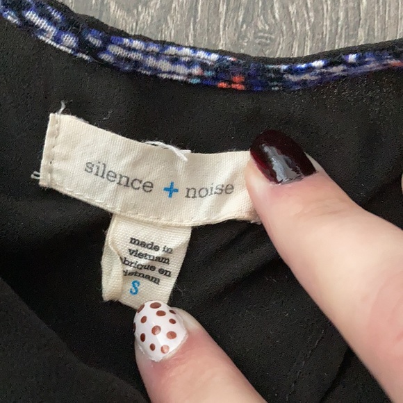 Tank top with sheer cutout back - Picture 2 of 3